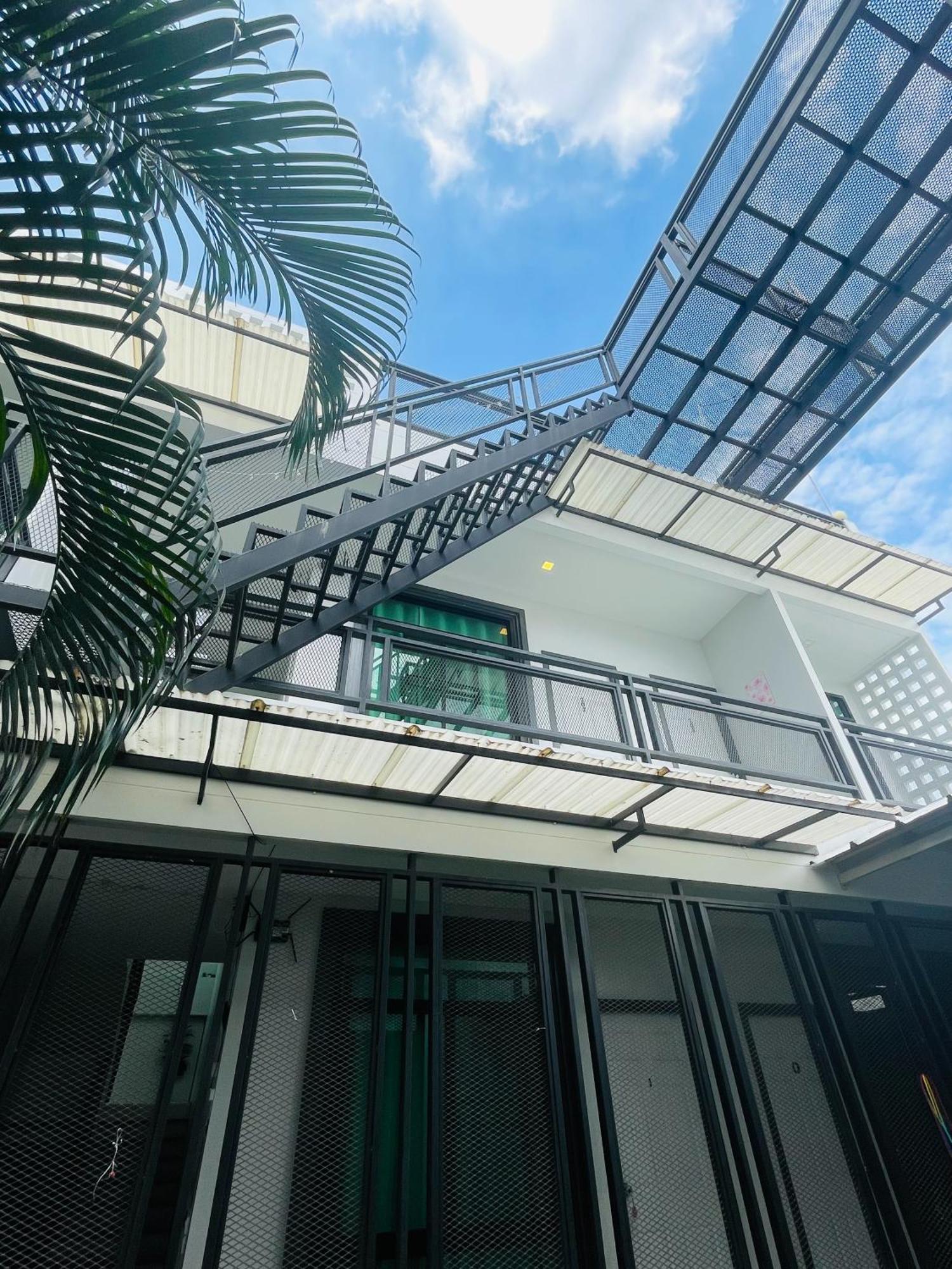Sky View Home And Hostel Chiangmai Chiang Mai Exterior foto